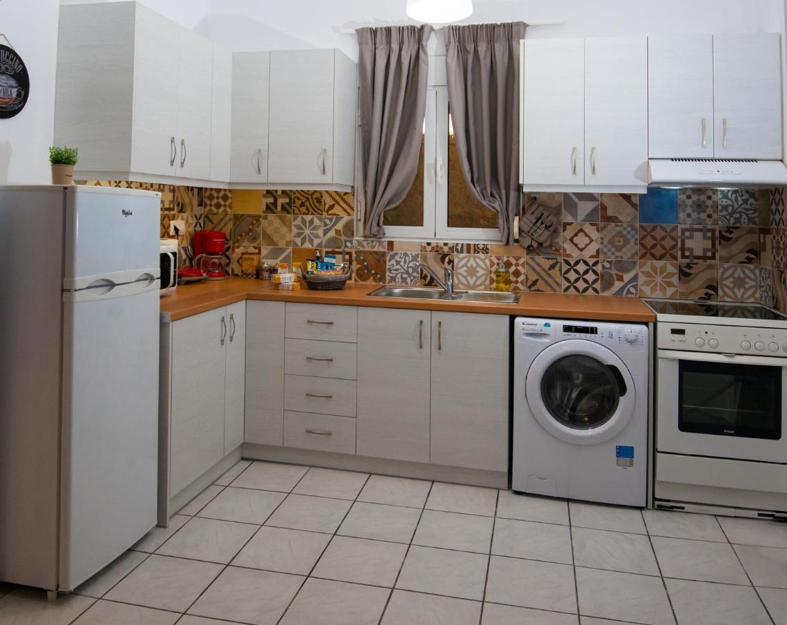 Salty Alley Seaside Apartment Rethymno  ภายนอก รูปภาพ